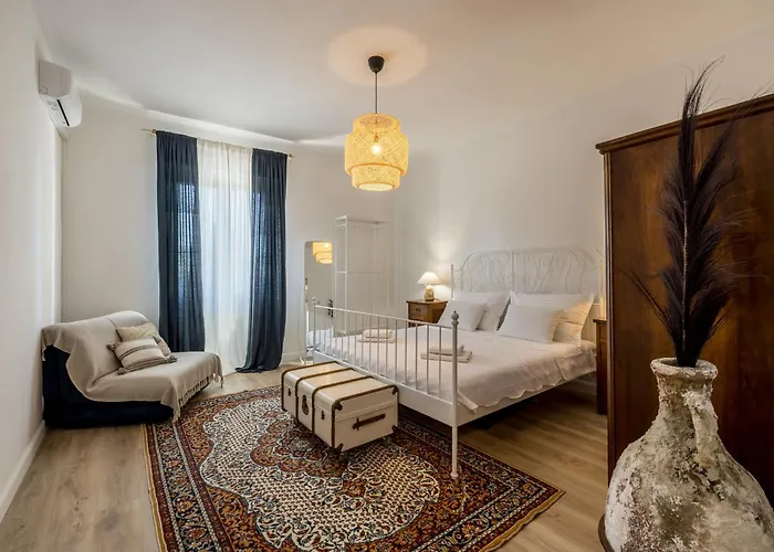 Art Amphora Apartment